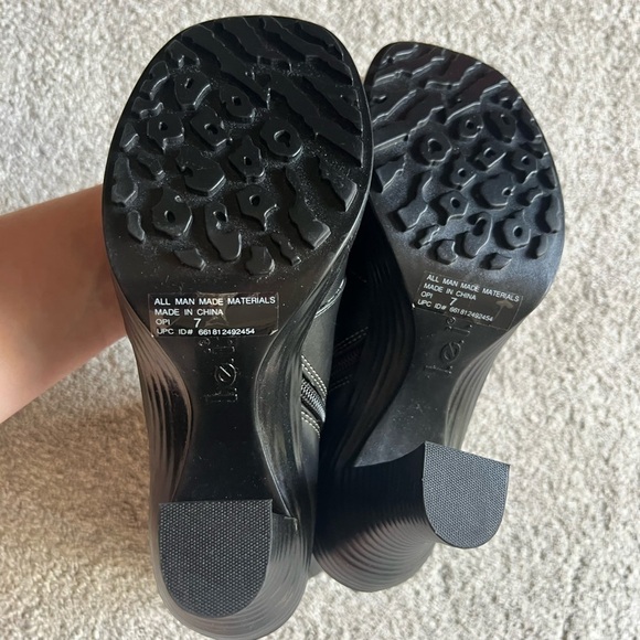 Vintage 90s y2k Bratz L.E.I Size 7 Black Faux Leather Chunky Platform Boots NOS - Picture 8 of 8